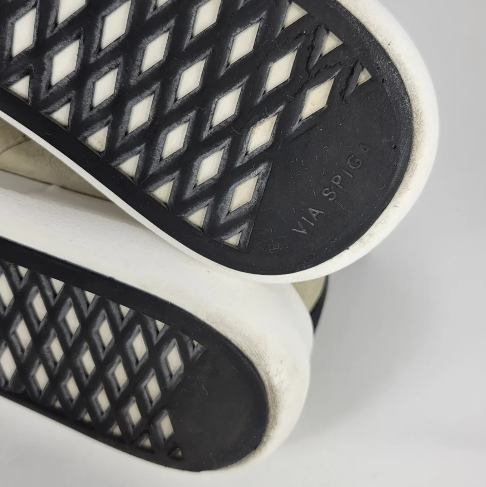 Via Spiga Marlow Suede Sneakers #580 Size 8.5M